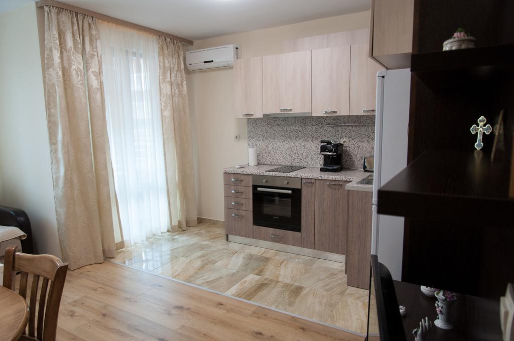 Apartment Tanita Pomorie Exterior photo